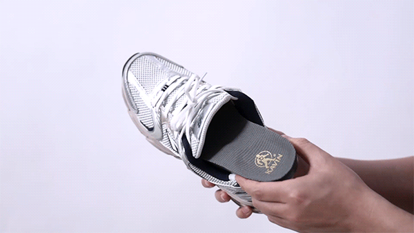 깔창넣는.gif